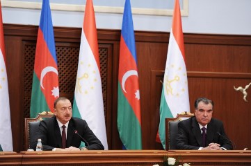 İlham Əliyev bəyanat verdi - Fotolar 
